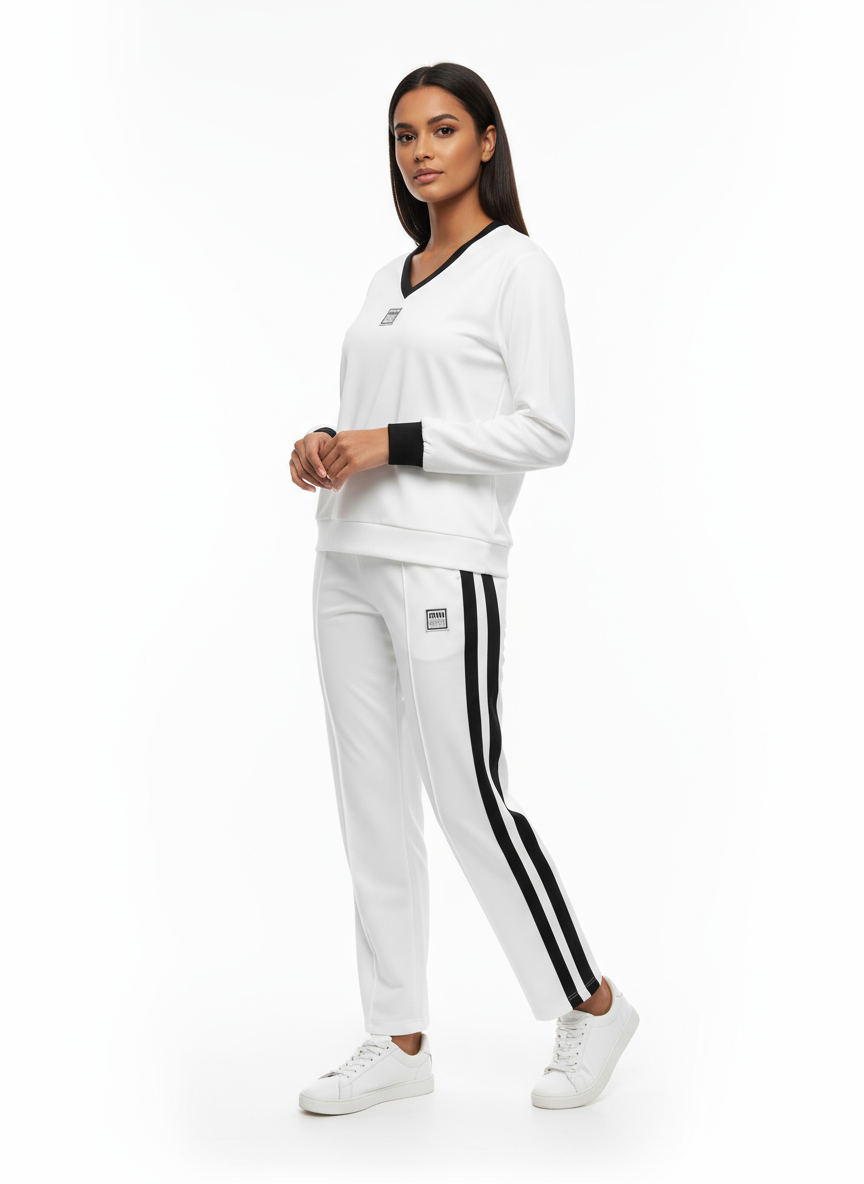 Chándal moderno blanco tres cuartos