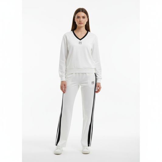 Chándal moderno blanco vista frontal